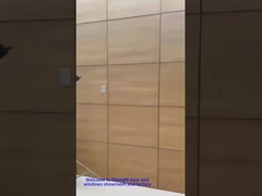 Porta balançante de alumínio