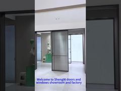 Portas de correr triplas extremamente estreitas